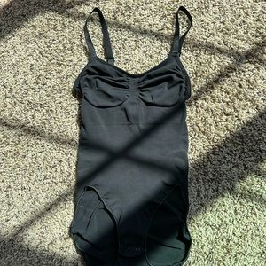 Skims shapewear bodysuit
